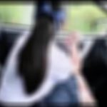 車内で中出しされるポニーテール娘