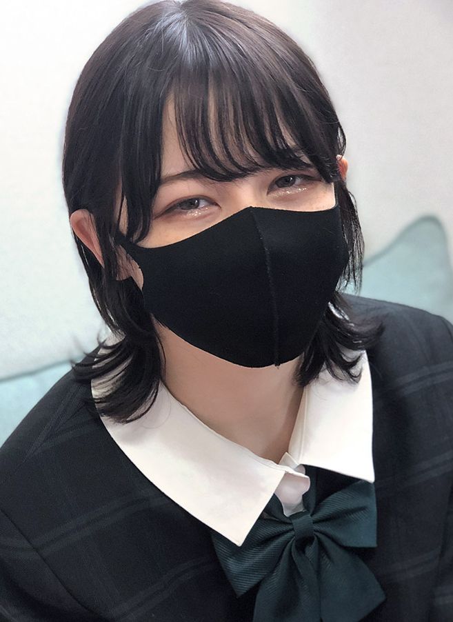 現役中退ハーフ18才レベチ女子キララちゃんの続編！明るい部屋＋じゅうたんプレイで日常感あふれるハメ撮り！最後は全裸！