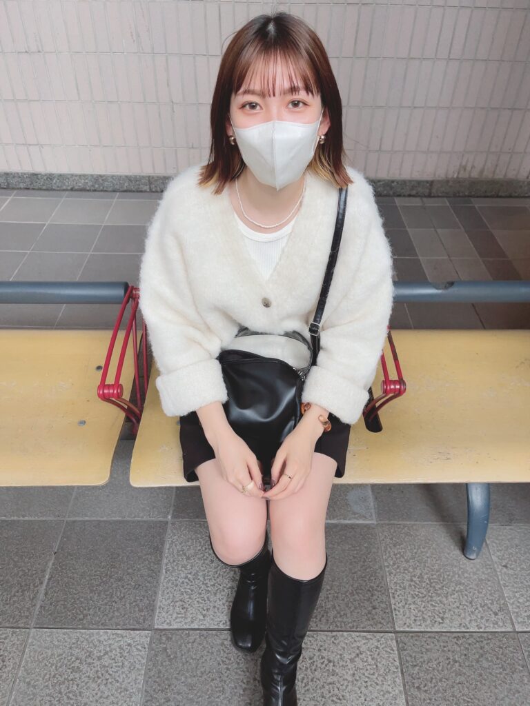 3980pt 経験人数ではなく、SEXの回数が２回という信じられない可愛い女の子！！世の中、まだまだこんな女性がいるんですね、そんな彼女にタップリ中出しした一部始終！！2022/12/09