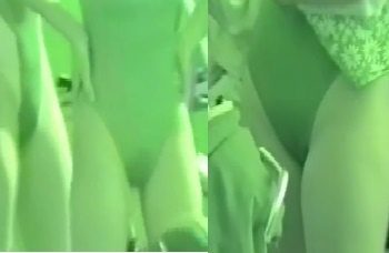 透ける競泳水着