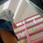 【超絶神カワ】【少女のスカートの中】盗撮は犯罪です！絶対やめましょう05