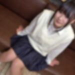 10代家出娘。発育中の未処理剛毛マンコは超敏感「うぁぁぁ…!!おかしくなっちゃぅぅぅ…!!」喘ぎ声が部屋中に響きわたる。狂った家出娘にに大量中出し。