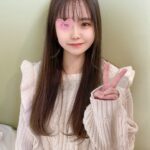 笑顔も可愛い小動物系の色白な女の子。 好きな男性のプレゼントする為にAV撮影で初めての中出しまで。