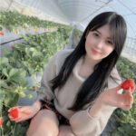 これぞ秋田美人と言うべき容姿端麗の美しきルックスと新雪の様な美肌に包まれた訳あり美巨乳美女の最初で最後の支配に屈する儚き姿・・・笑顔の裏には・・