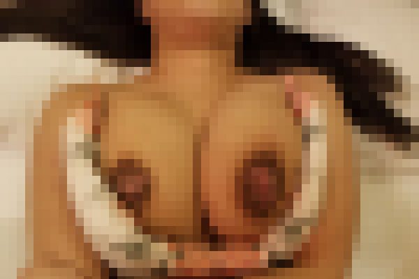【顔出し】某出会い系サイトで可愛いJDにお小遣いをねだられたので会って脱がせてみたら・・・驚異のミラクルニップル