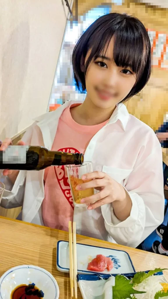 変態の方言女大生。自分の潮吹きで全身びしょ濡れ痙攣イキまくりＳＥＸで白目アヘ顔をさらすヤバすぎハメ撮
(4K)