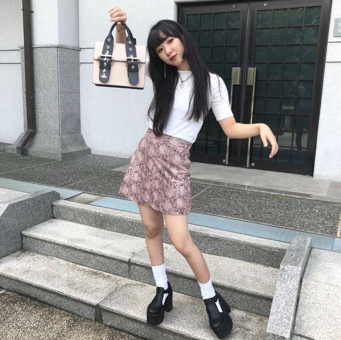 ばぎさ・雫　18歳　春から大阪芸大