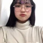 眼鏡女子の自撮りオナニーライブイ◯スタ
