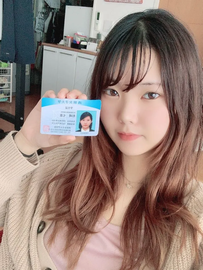 【素人】可愛い美女が全裸姿を披露。気持ちよくオナニーしてしまいました。【バレ】
