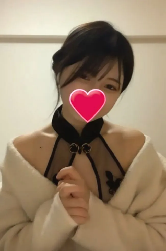 期間限定　エロイプ　美女がエッチな姿を見せてくれました　ちょっとオナニー