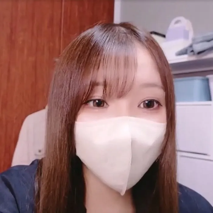 下着はカルバンクラインのおしゃれな女のはっちゃけライブチャット（高品質４分割）