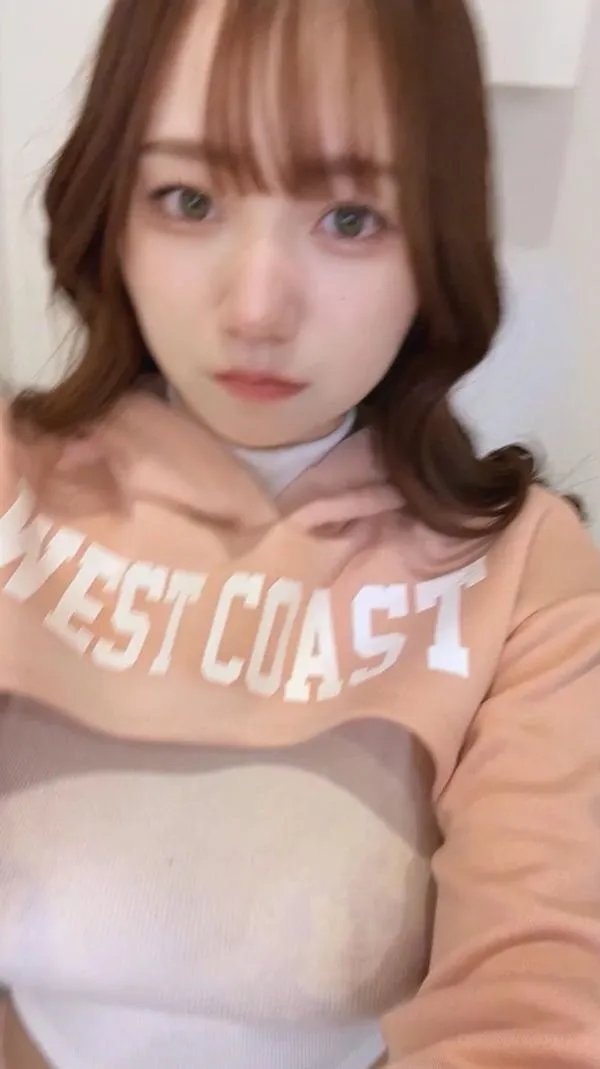 【個人撮影】Gカップ地下アイドルに多目的トイレで生オナニーさせてみた　高画質鑑賞映像。【2025年8月22日】