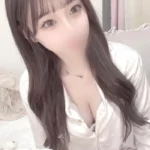 フォロワー18万の美女、ライブチャットオナニー、初出し5配信