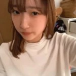 お金に目が眩んだ大学生がZoomオナ