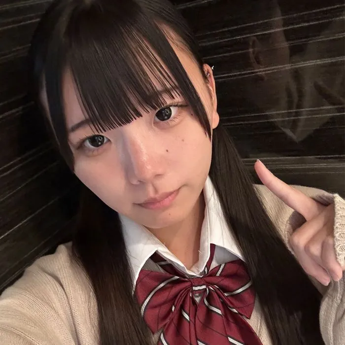 【特典あり】地方出身のあの子、数年前に撮影した同人AVデビュー作のフェラ＆手コキ、ついに解禁。