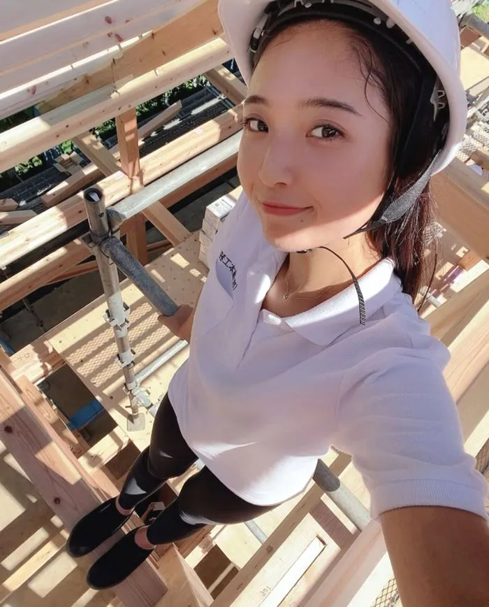 【素人】めちゃ美女は当時ギャルでヤ〇マンでした。最高のエロボディで見せつけるパコはめ【無】