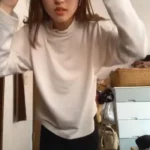 お金の誘惑に負けた大学生がZoomでオナニー