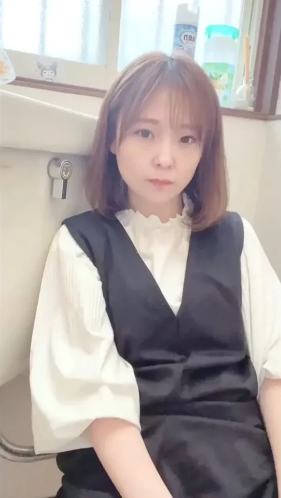 旦那がいるのに我慢できなくなってしまった奥さんのガチオナ(6本セット)A 1 旦那がいるのに我慢できなくなってしまった奥さんのガチオナ(6本セット)A