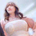 【緊急公開】登録者19.6万人”爆乳Jカップインフルエンサー”約90分間 禁断のプライベートガチ生中出し映像解禁。- 在庫のみ –