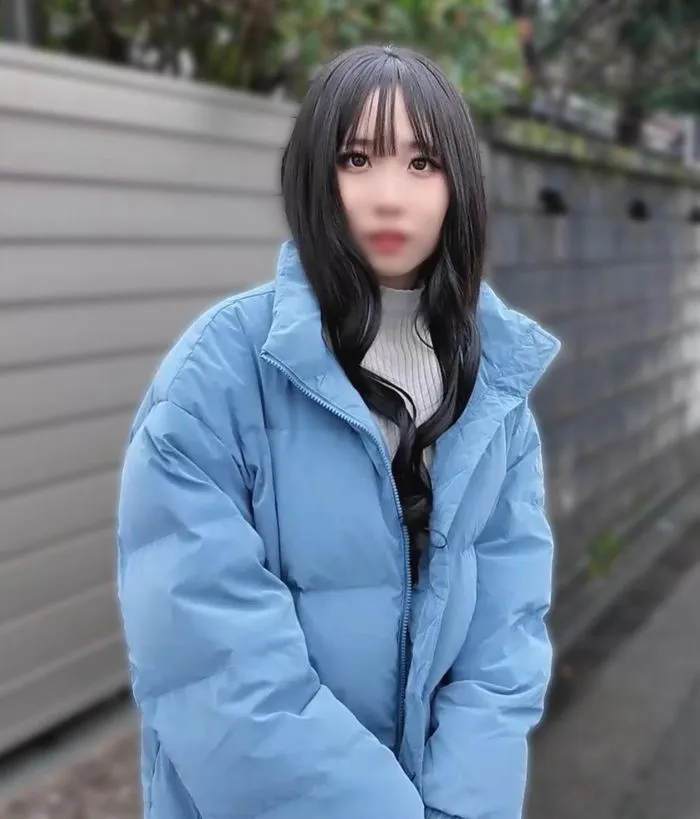 ※緊急販売※18歳名家出身のお嬢様大学生。まったく汚れのない天然無毛なアソコにはじめてドロドロ精子を注がれる