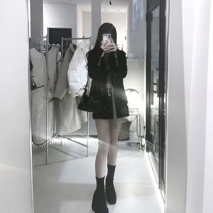 特別限定　麗華（れいか）18歳　微笑みの天使 生中だし