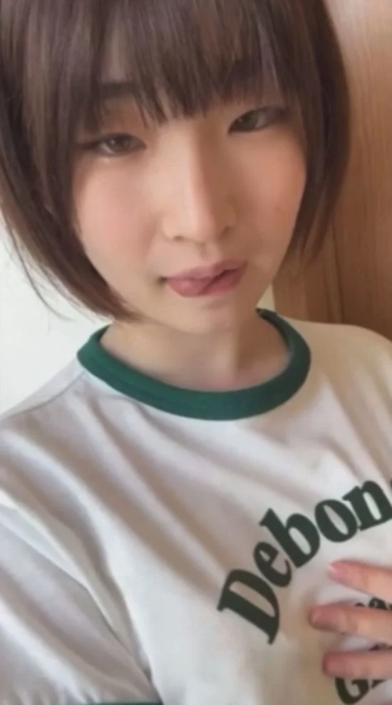 腹筋が割れたボーイッシュ女子とエロイプ