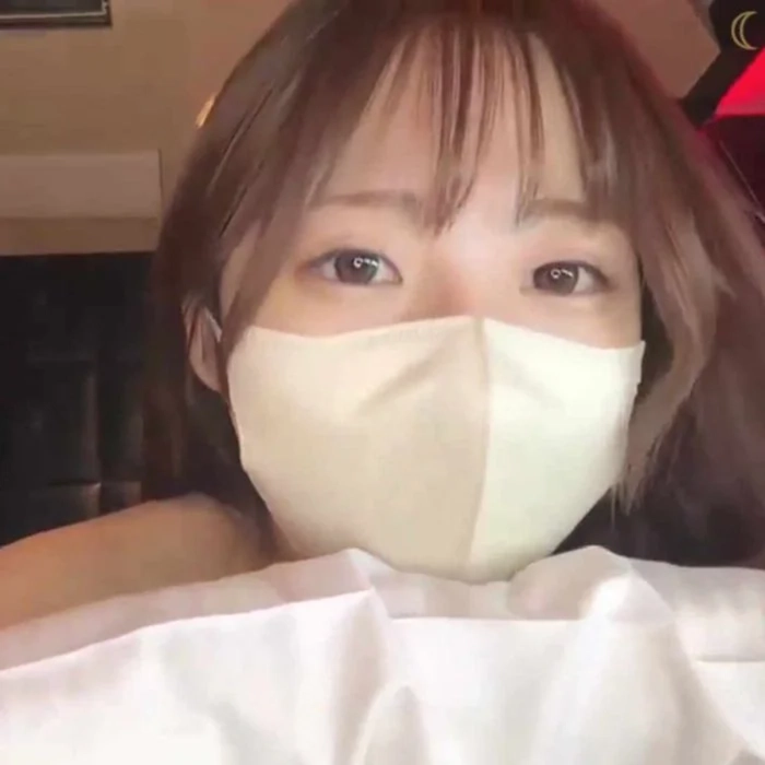 素人激かわお姉さんの電マ＆透明ディルド変態オナニー