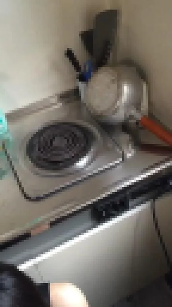 家出少女Ｋを自宅に連れ込み・・