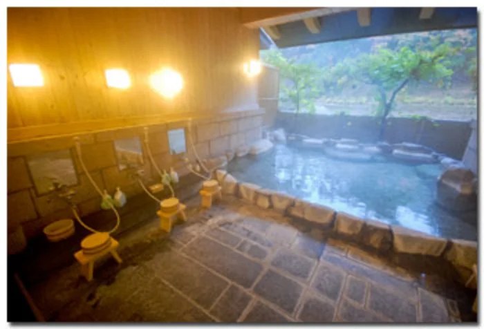 高画質画像　スーパー銭湯★脱衣所・洗い場★《 若年Ｋ～ギャル 美人 》其の三