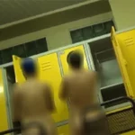 プールの着替え室7