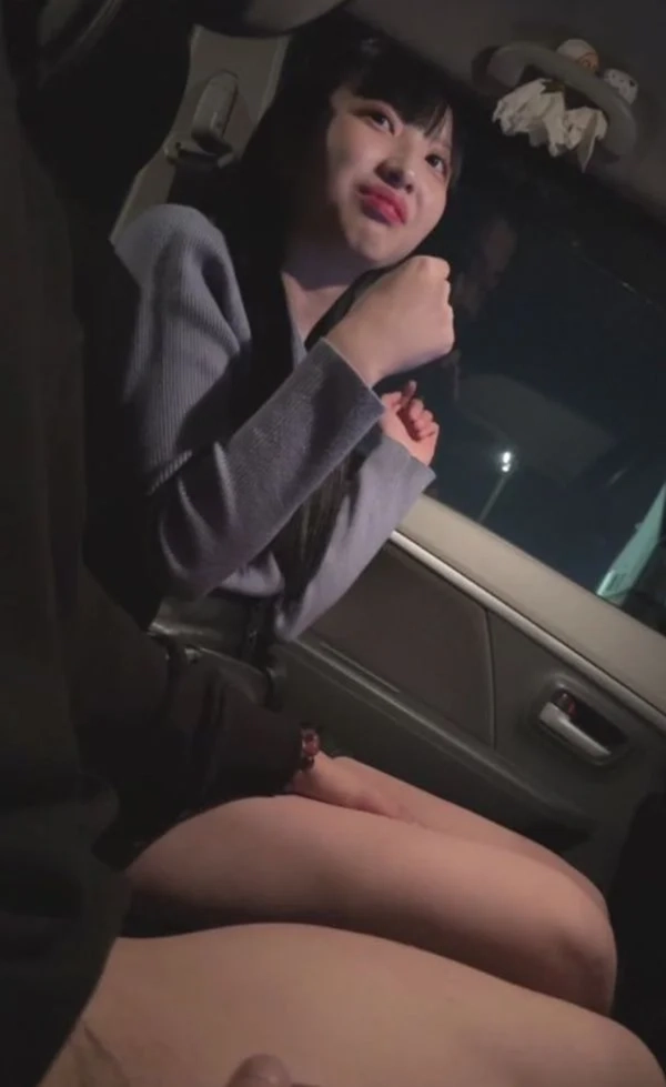 魅惑の30代人妻、淑やかな外見からは想像できぬ情熱的変貌