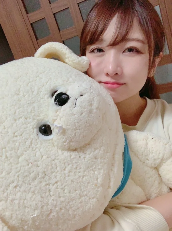 特典あり　SNS活動を盛んにしていた女性は色んなチンポを味わうパコパコ大好きスケベ女だった。