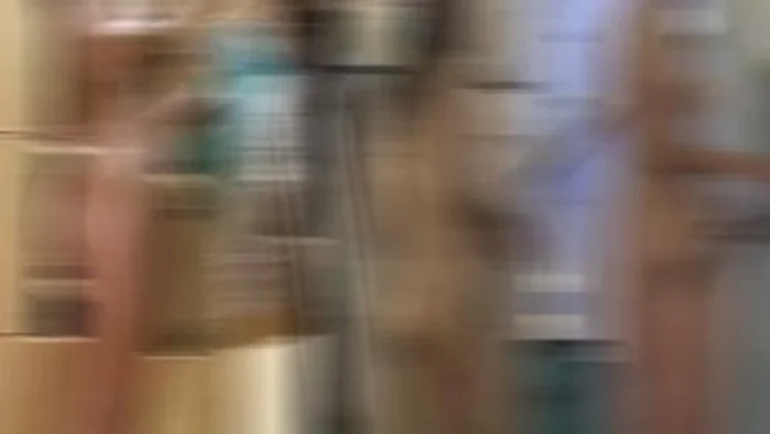 高画質画像　スーパー銭湯★脱衣所・洗い場★《 若年Ｋ～ギャル 美人 》其の五