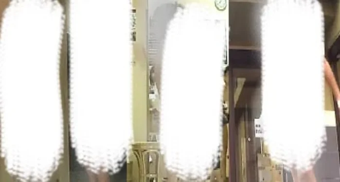 無臭　FHD禁断の追い撮り【S】スジ丸見え脱衣所スペシャル