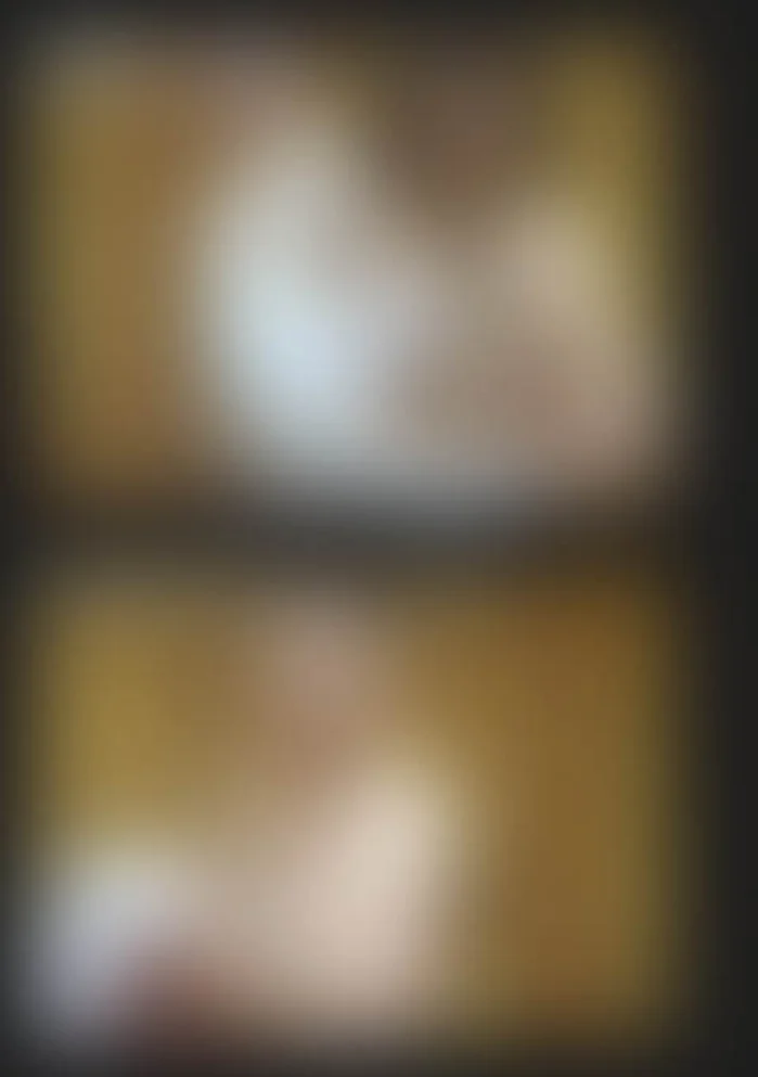 若い女性の脱衣所覗きました